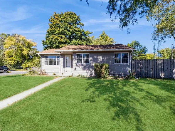 4135 Tucson Ct, Ames, IA 50014