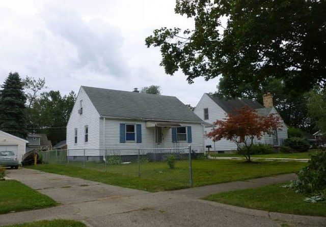 2nd image of 1606 Sycamore St