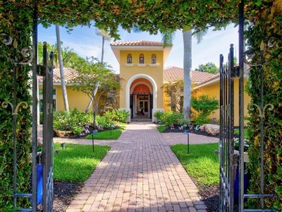 481 Sapphire Dr, Sarasota, FL, 34234
