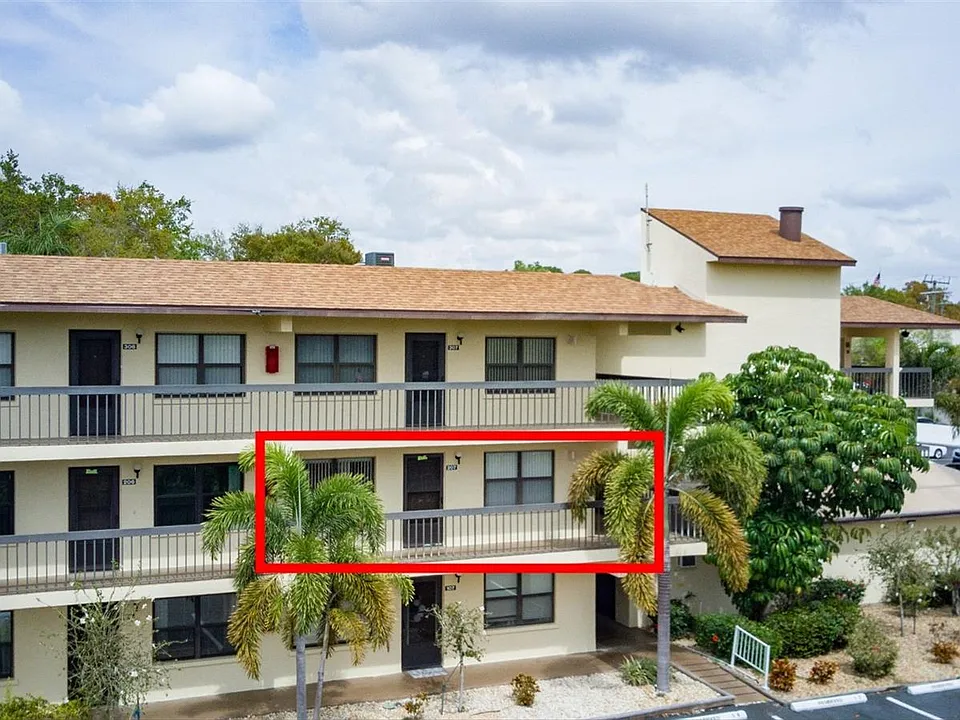 305 30th Ave W #A207
