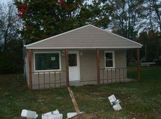 260 Ln 370 Jimmerson Lk, Fremont, IN 46737