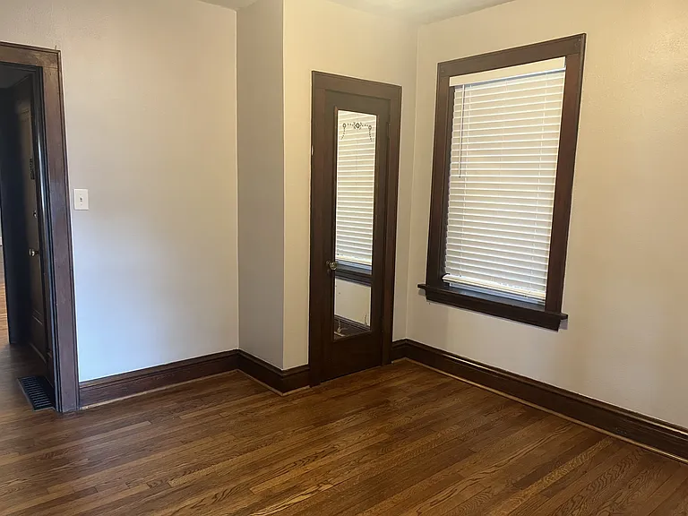 5318 Itaska St #1F — Photo 12