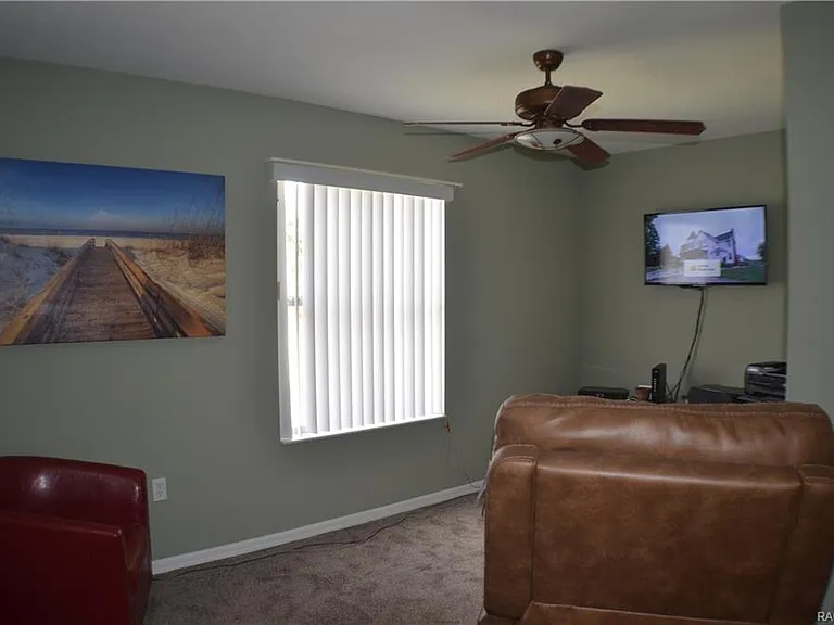 3134 W Randolph Ln — Photo 15