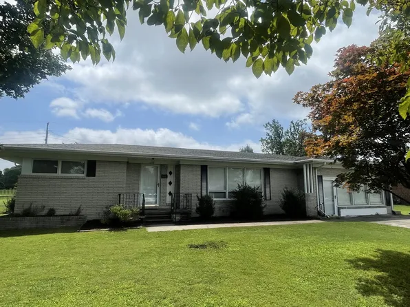 1212 Poplar Dr, Lawrenceburg, TN 38464