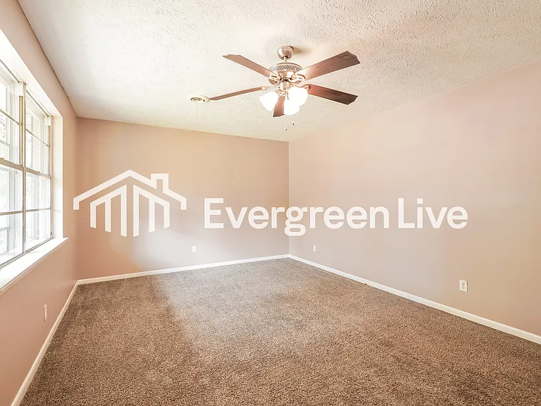 3708 Warsaw Ct — Photo 13