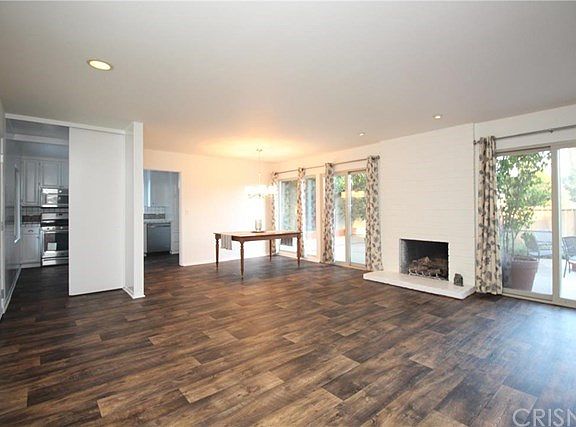 4th image of 22246 Saticoy St