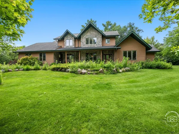 43W211 Tall Pines Rd, Elgin, IL 60124