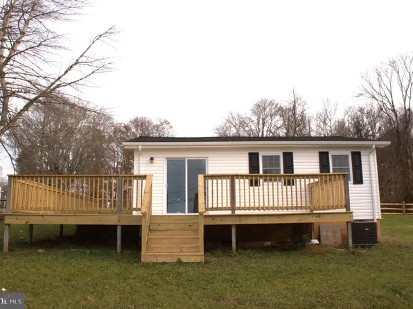 8385 Turnbull Rd, Warrenton, VA 20186