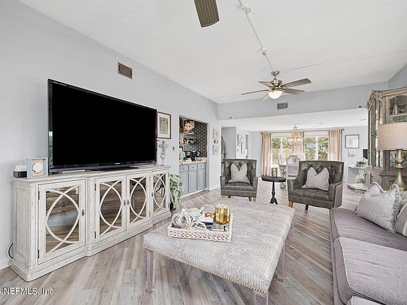 3rd image of 3114 HARBOR Drive