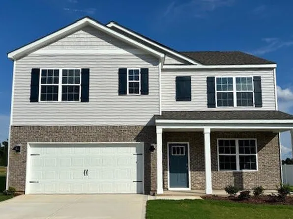 950 Misty Creek Drive, Aberdeen, NC 28315