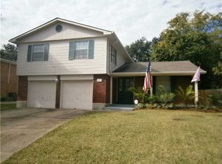 2529 Danbury Dr, New Orleans, LA 70131