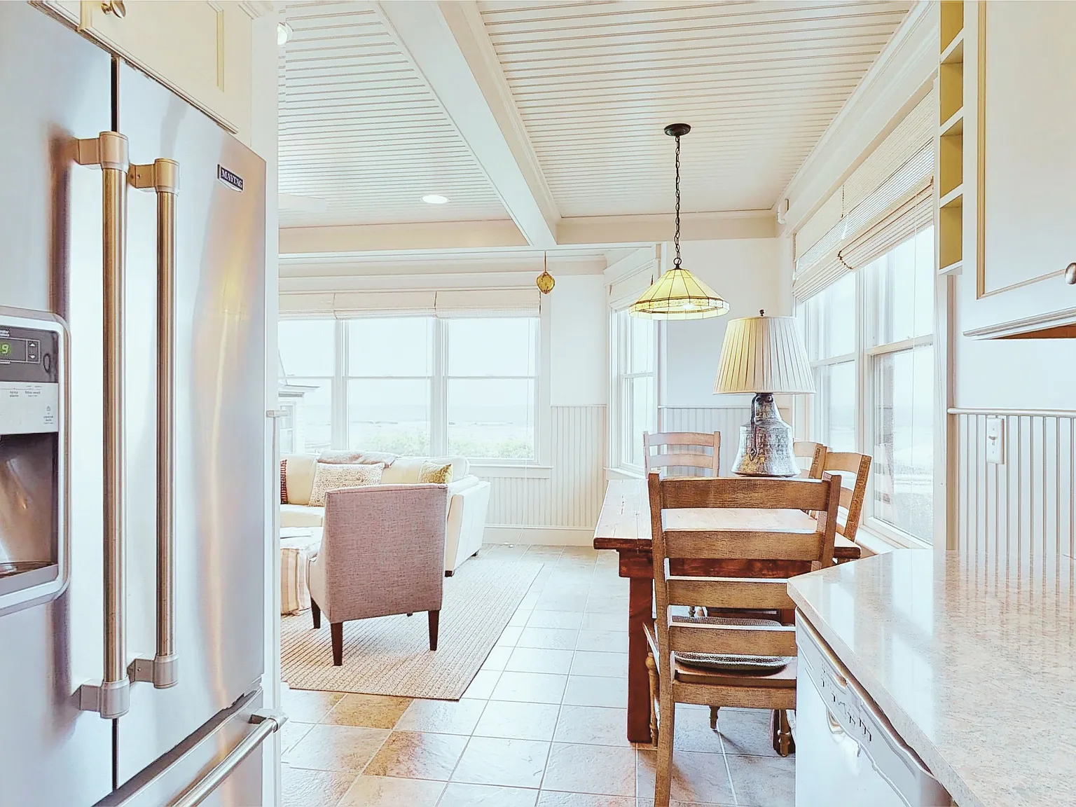 2 bed, 1000 sqft, $3,000 — Photo 2