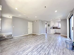 1127 E Chestnut St, Glendale, CA 91205