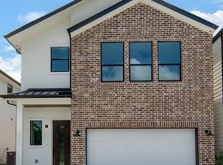 5819 Outer Banks St, Houston, TX 77091