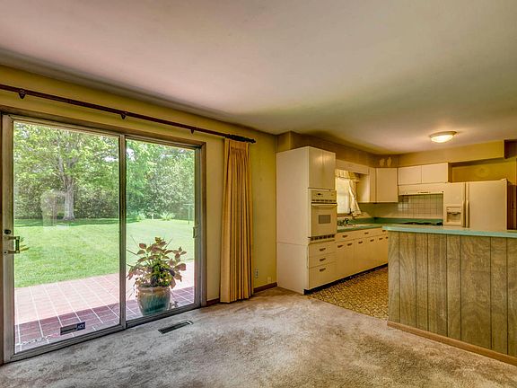 5th image of 6304 Stonecress Ln