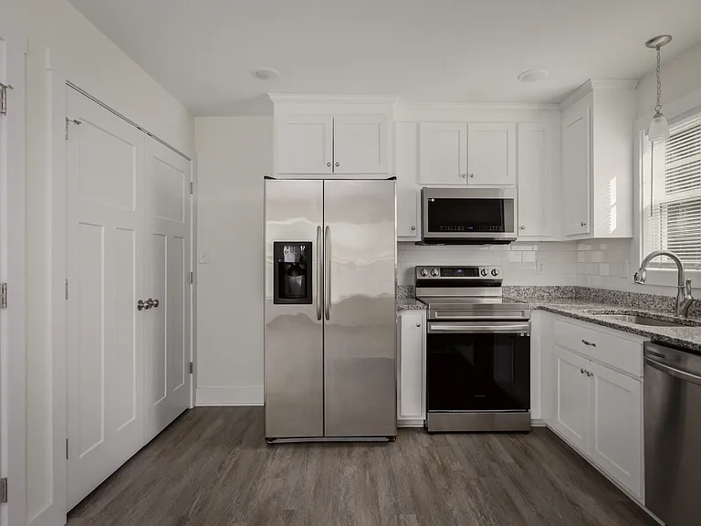 15508 Richmond St — Photo 16