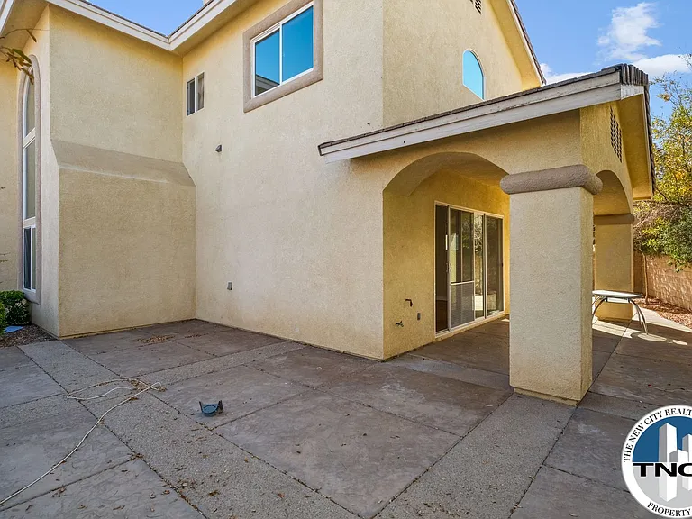 17998 Vista Point Dr — Photo 35