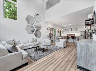 505 SE D St, Bentonville, AR 72712
