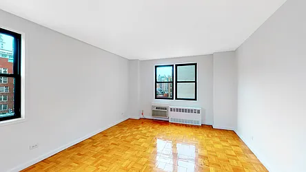 Rented by R New York