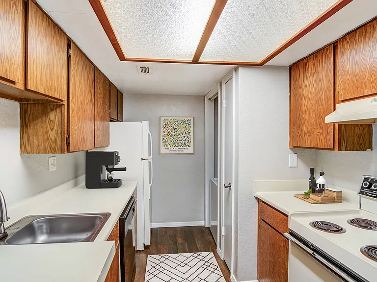 Fountainhead Apartments — Photo 13