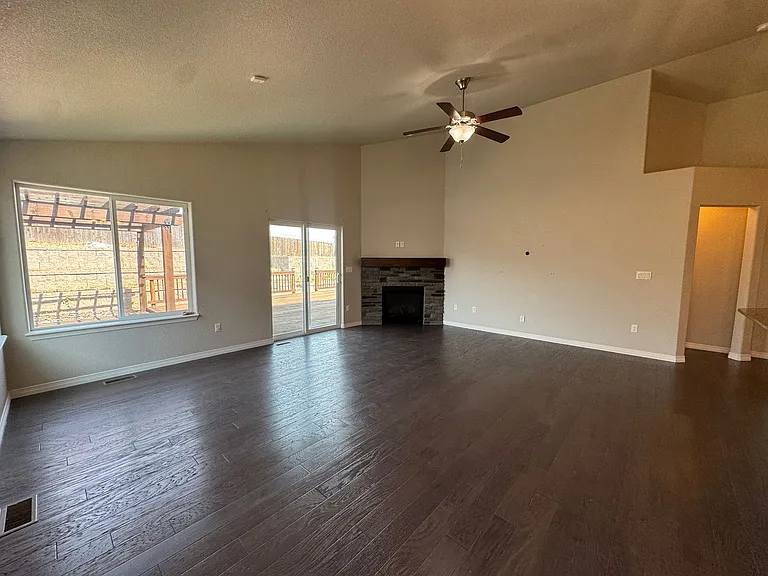 6131 Anders Ridge Ln — Photo 8
