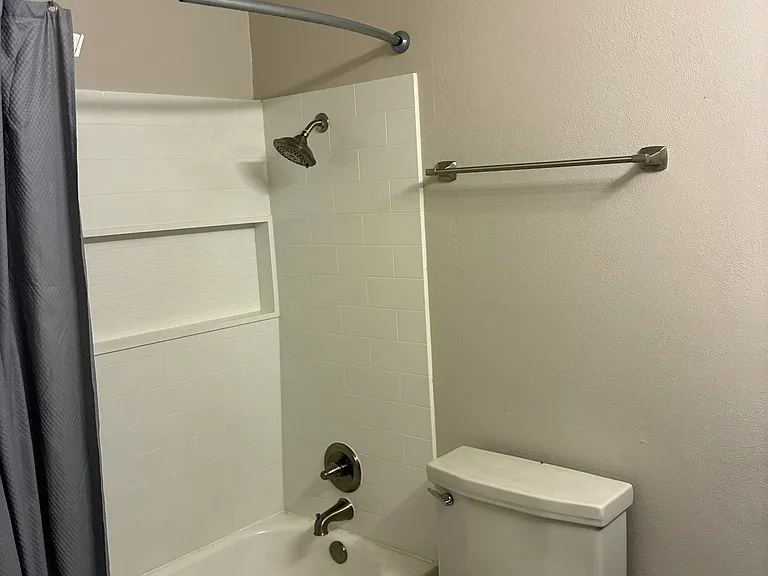 13370 SW Farmington Rd — Photo 5