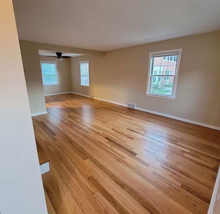 1st image of 5623 Selby Ct