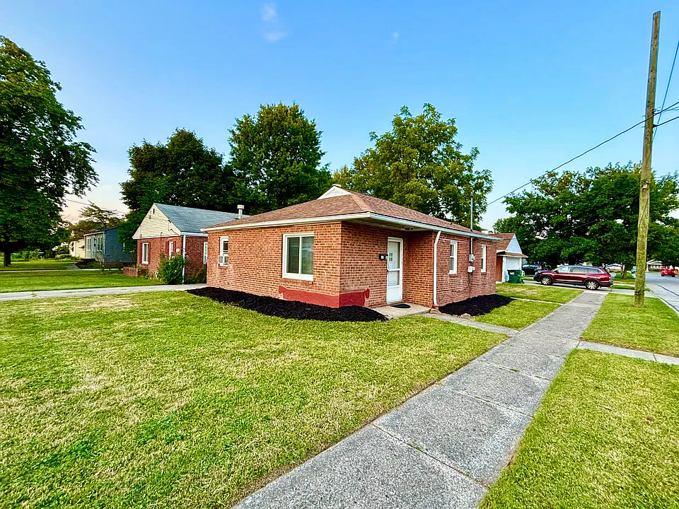 1283 Elmwood Rd