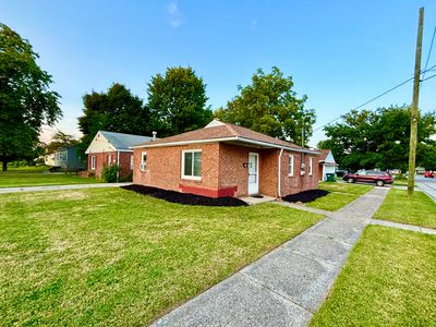 1283 Elmwood Rd, Mayfield Heights, OH, 44124