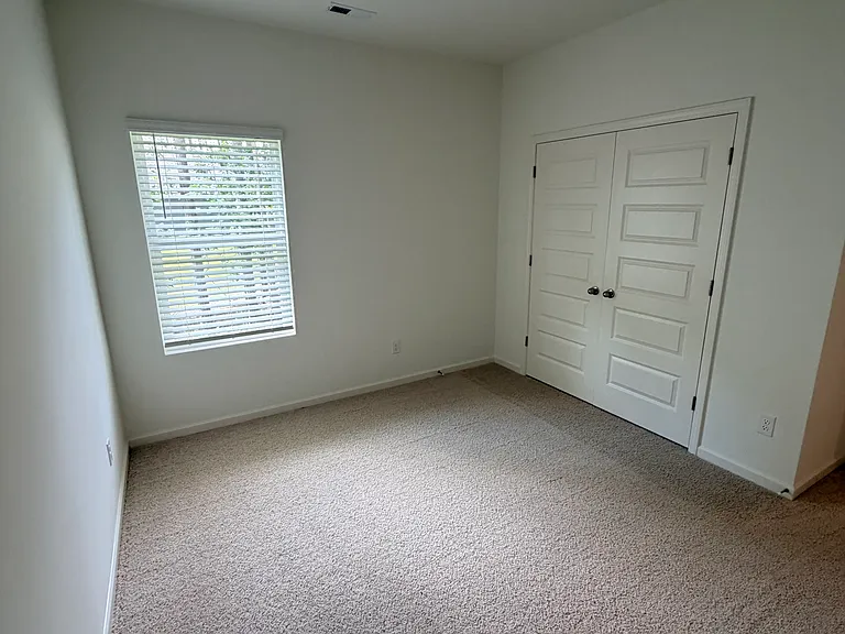 732 Empire Ave — Photo 14