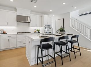 698 Guy Turner Dr, Camarillo, CA 93010