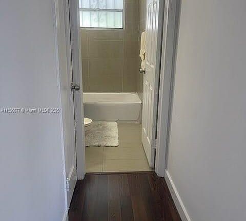 3rd image of 428 NE 82nd St APT 4