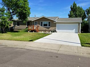 617 34th Ave NE, Great Falls, MT 59404