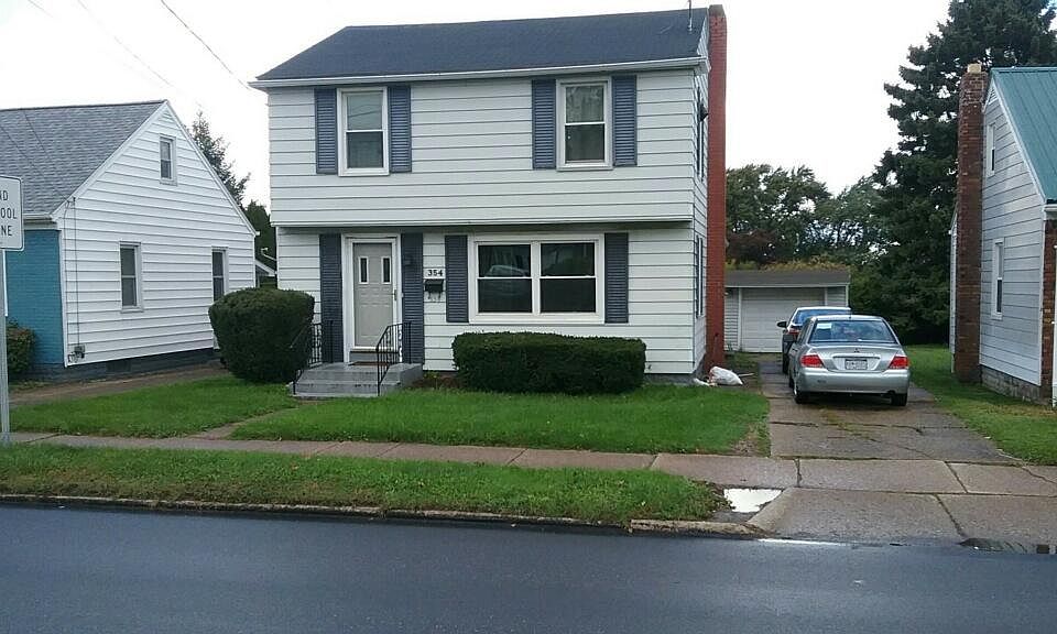 1st image of 354 E 38th St