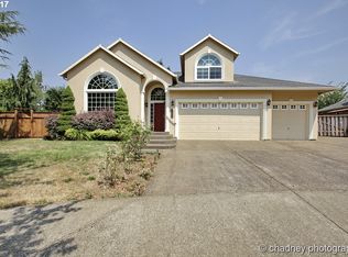 11613 Hazelnut Ct, Oregon City, OR
