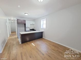 724 S 18th St, Newark, NJ 07103