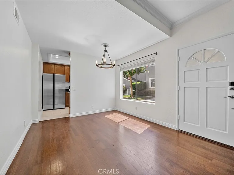 632 Springbrook N #7 — Photo 7