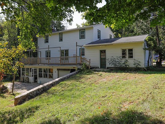 334 Thomas St-126