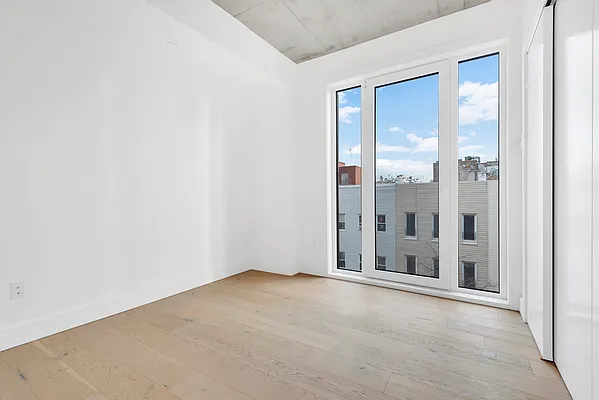 Rented by Bond New York | media 30