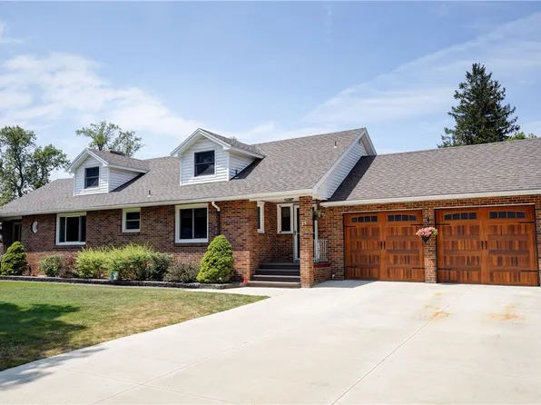 25 Bogue Ave, Batavia, NY 14020