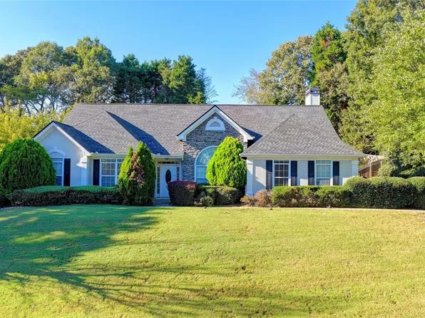 260 Ruby Forest Pkwy, Suwanee, GA 30024