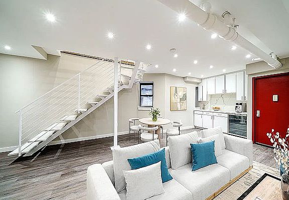 2nd image of 208 W 20th St #1F
