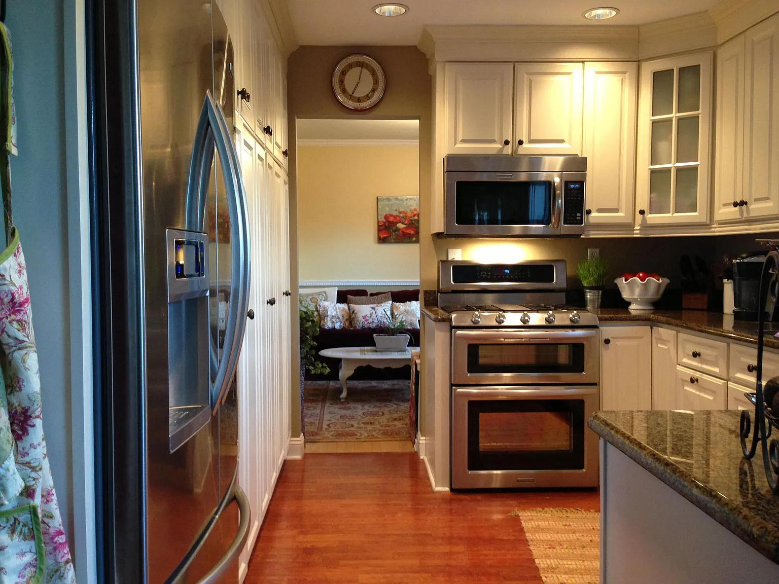 4 bed, 2.5 bath, 1850 sqft, $2,800 — Photo 4