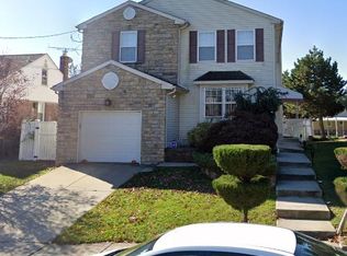 2108 Borbeck Ave, Philadelphia, PA 19152