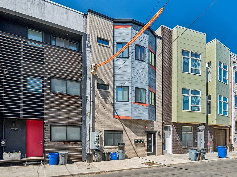 2028 E Fletcher St — Photo 25