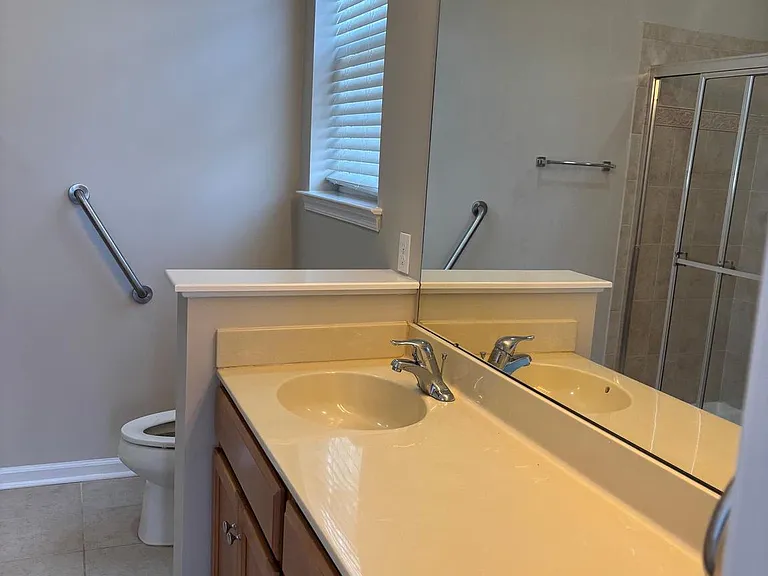 1321 Sierra Dr — Photo 33