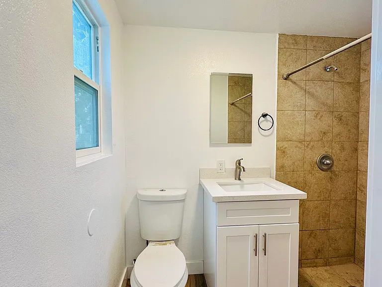 2497 N Riverside Ave — Photo 1
