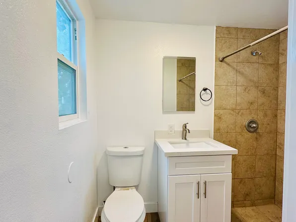 2497 N Riverside Ave, Rialto, CA 92377