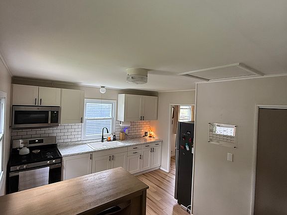 5th image of 934 N 2nd St