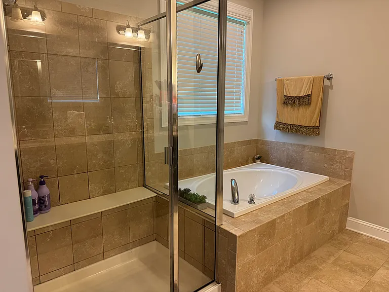 116 Champion Oak Dr — Photo 5